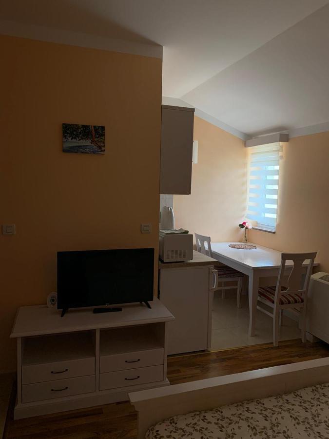Apartmani Dubrava Podstrana Exterior foto